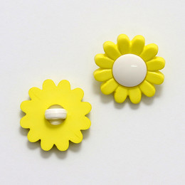 Nappi Daisy 17 mm keltainen/valkoinen